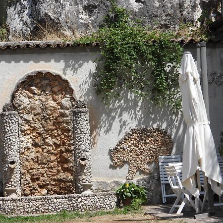 B&B La Tana Dell'Orso Villalago Kültér fotó