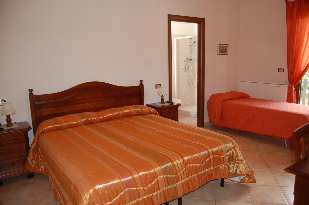 B&B La Tana Dell'Orso Villalago Kültér fotó